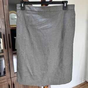 Elegant Gray Women's Skirt